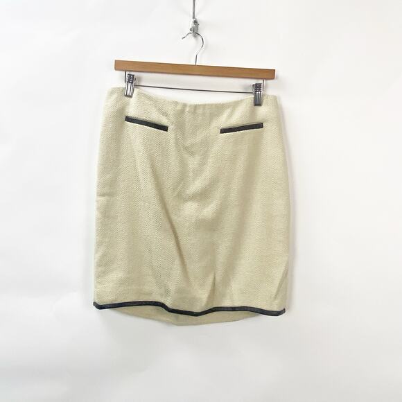 2/$30 Ann Taylor 8 Womens Cream Faux Leather Trim Herringbone Mini Pencil Skirt - Picture 1 of 8